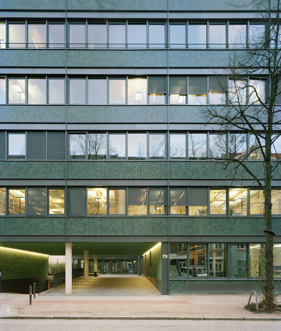 Daimlerstraße Hamburg Büogebäude, Kachelfassade, marazzi-Fliesen, LH Architekten, Architektur Hamburg 