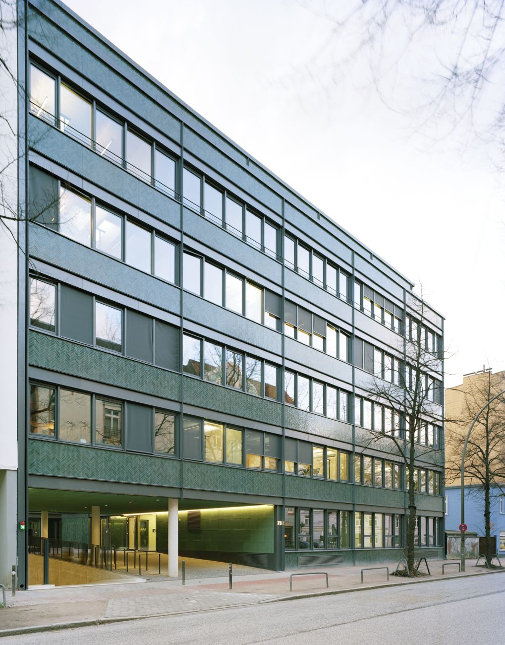 Daimlerstraße Hamburg Büogebäude, Kachelfassade, marazzi-Fliesen, LH Architekten, Architektur Hamburg 