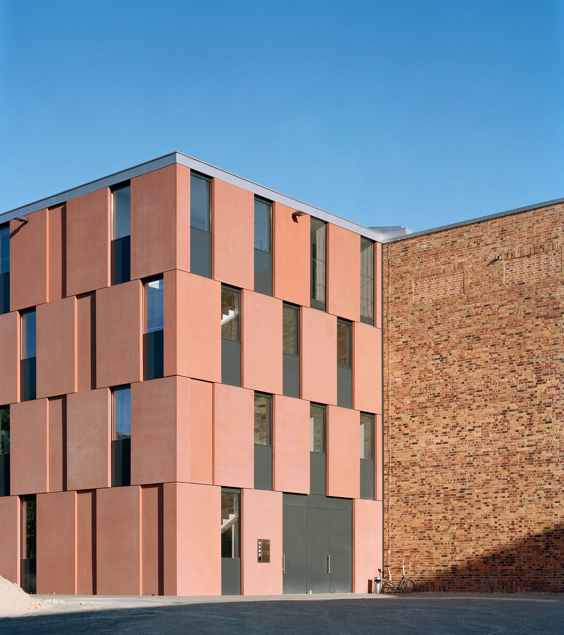 HKB Neubrandenburg Haus der Kultur und Bildung Neubrandenburg, Innenstadt Neubrandenburg, jäger jäger, Architekturfotografie Hamburg, Fotografie Dorfmüller Klier 
