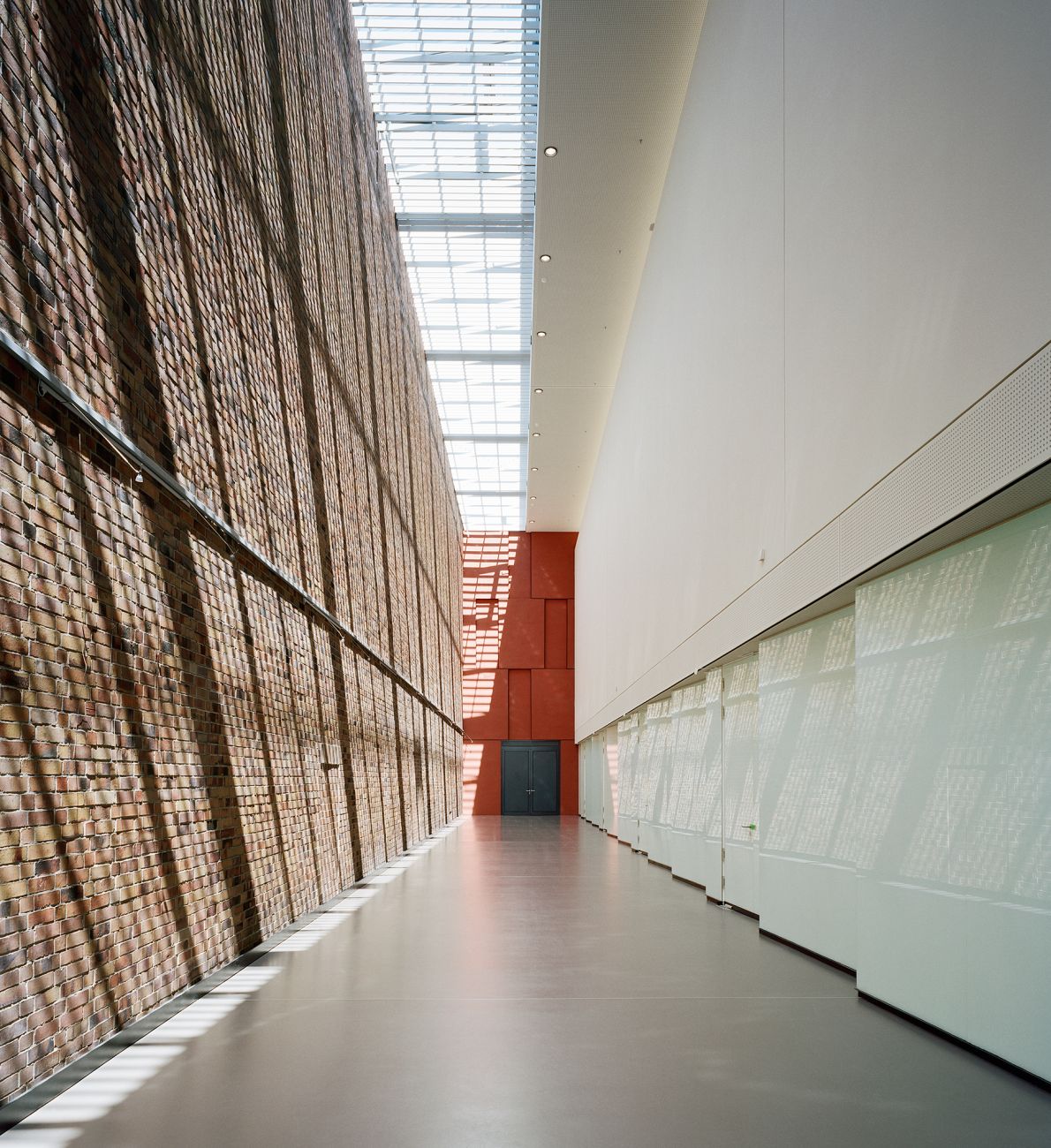 HKB Neubrandenburg Haus der Kultur und Bildung Neubrandenburg, Innenstadt Neubrandenburg, jäger jäger, Architekturfotografie Hamburg, Fotografie Dorfmüller Klier 