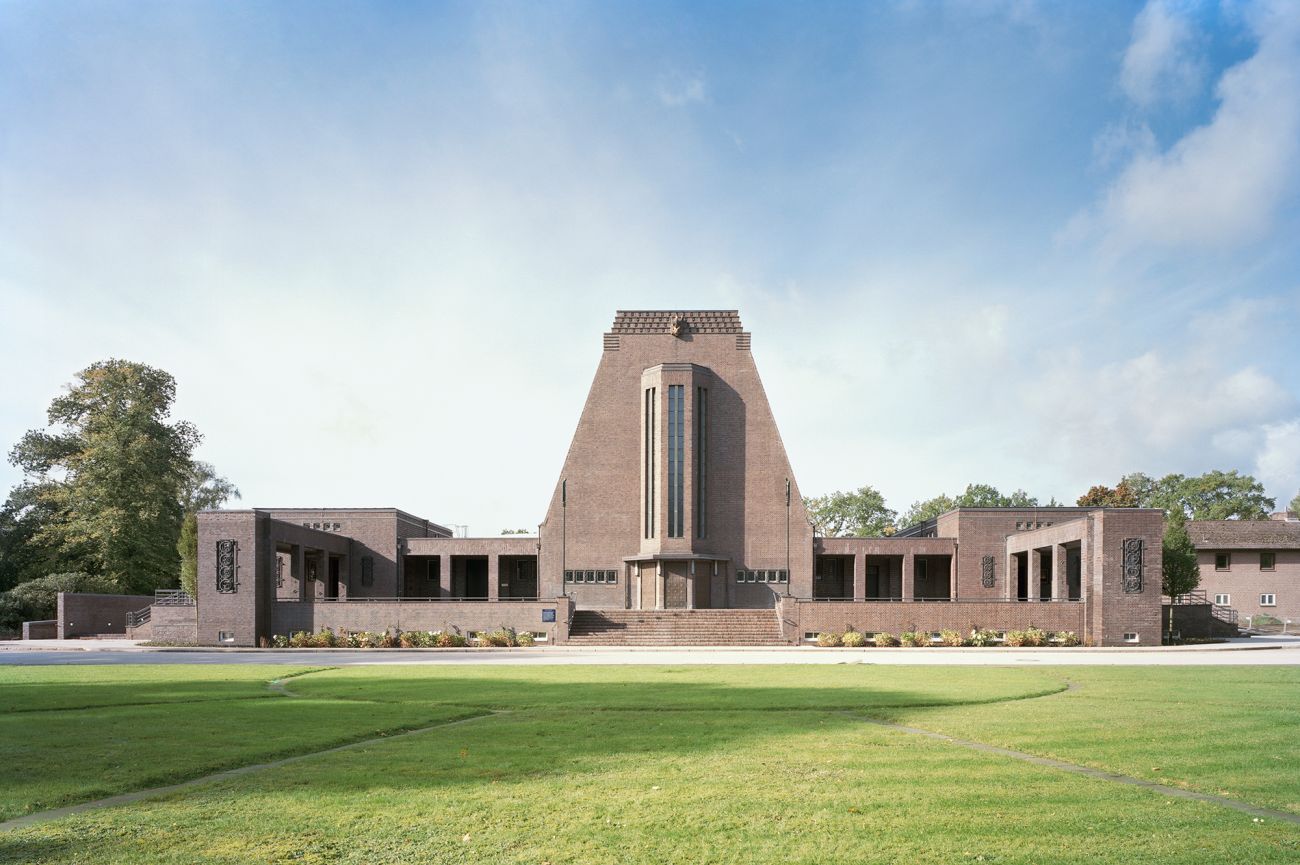 Krematorium Hamburg-Ohlsdorf Krematorium Hamburg Ohlsdorf, Ohlsdorfer Krematorium, Krematorium, Fritz Schumacher, Dohse Architekten, Architekturfotografie Hamburg, Fotografie Dorfmüller Klier 