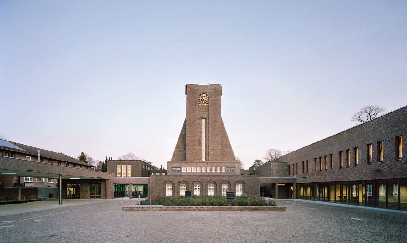 Krematorium Hamburg-Ohlsdorf Krematorium Hamburg Ohlsdorf, Ohlsdorfer Krematorium, Krematorium, Fritz Schumacher, Dohse Architekten, Architekturfotografie Hamburg, Fotografie Dorfmüller Klier 