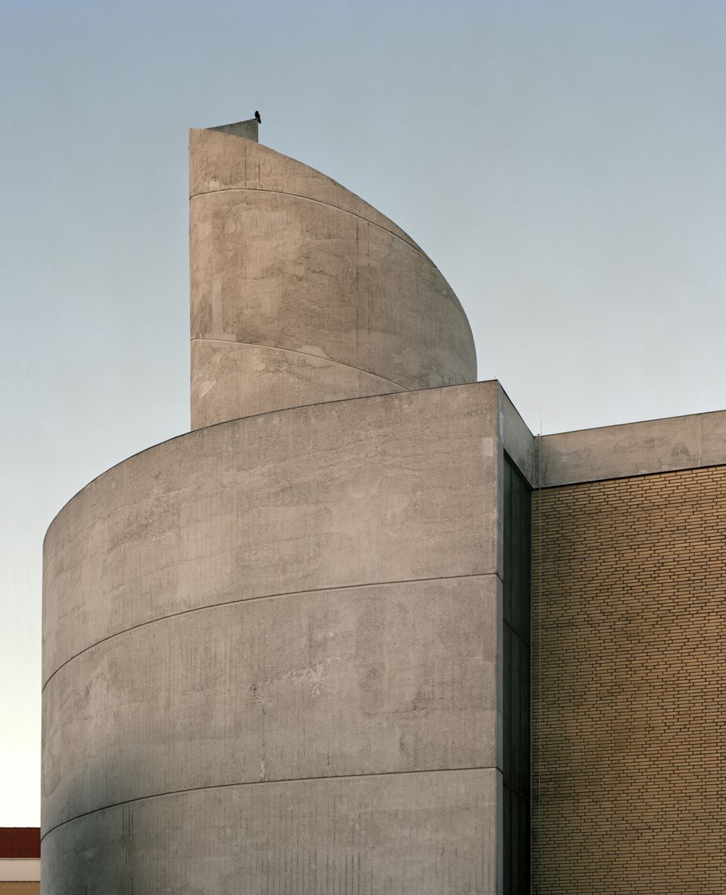 Malteser Campus Hamburg Maximilian-Kolbe-Kirche, Hamburg-Wilhelmsburg, LH Architekten, Kirchenumnutzung, Architekt Jo Filke, Nachkriegsmoderne, Architektur Hamburg 
