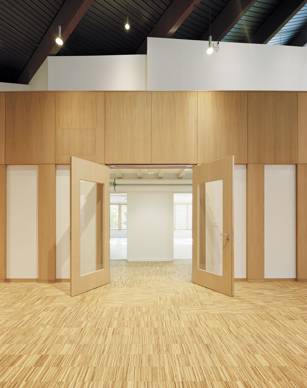 Malteser Campus Hamburg Maximilian-Kolbe-Kirche, Hamburg-Wilhelmsburg, LH Architekten, Kirchenumnutzung, Architekt Jo Filke, Nachkriegsmoderne, Architektur Hamburg 