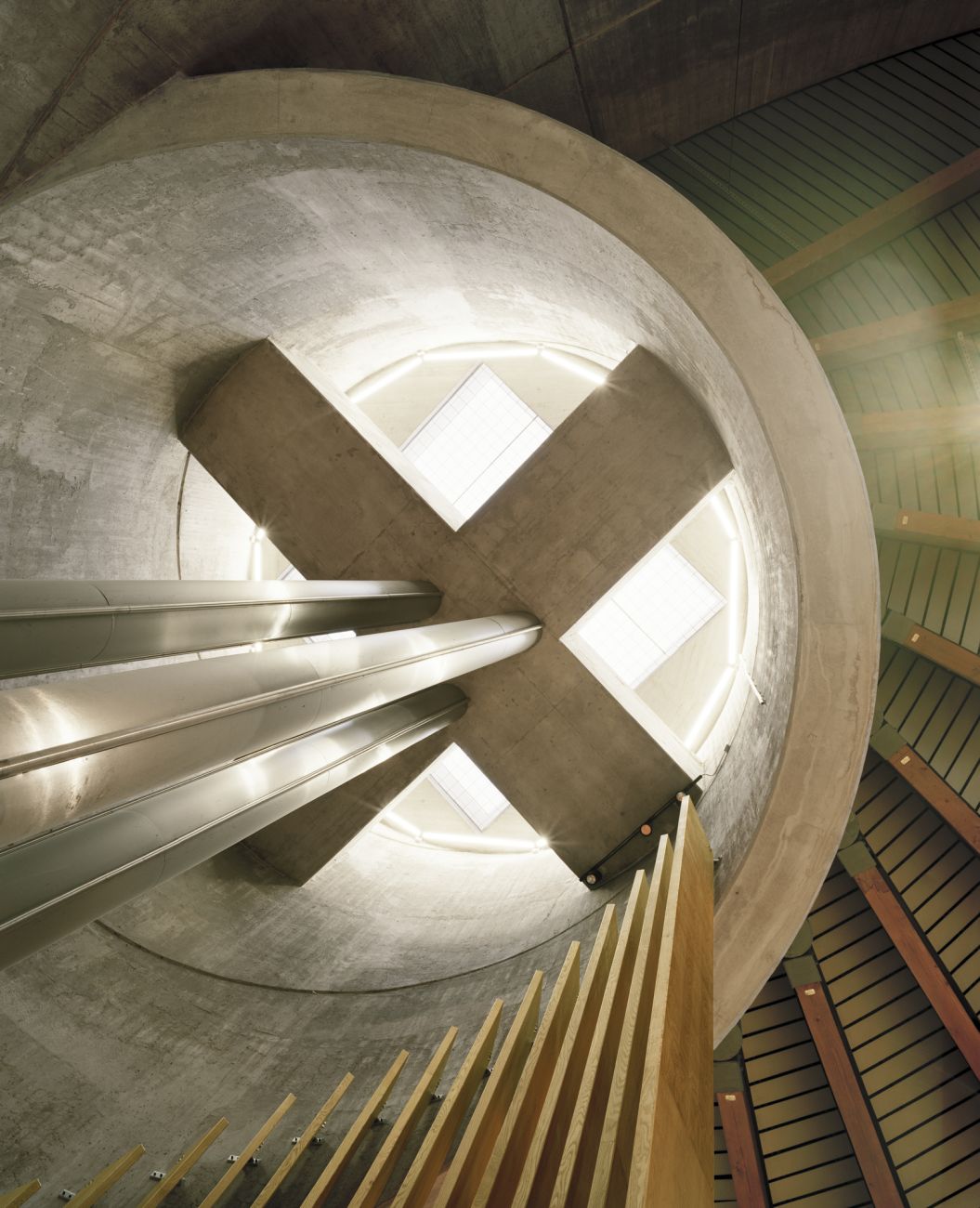 Malteser Campus Hamburg Maximilian-Kolbe-Kirche, Hamburg-Wilhelmsburg, LH Architekten, Kirchenumnutzung, Architekt Jo Filke, Nachkriegsmoderne, Architektur Hamburg 