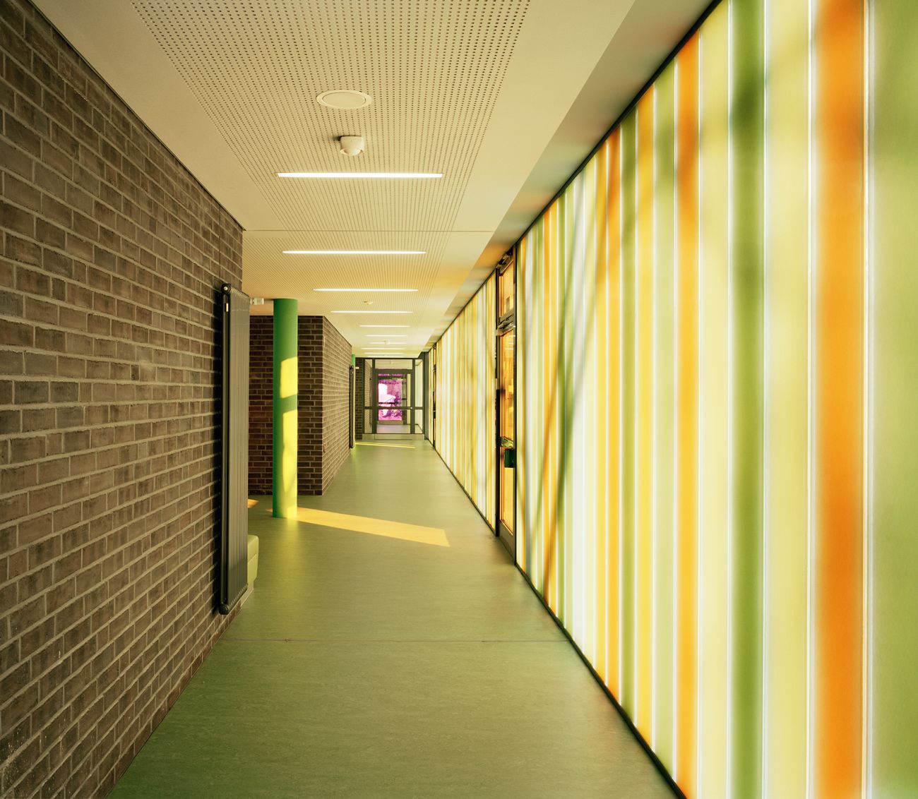 Sporthallen Schwerin und Hamburg Sporthalle, Dohse Architekten, Dohse und Partner Architekten, jäger jäger Architekten, Architekturfotografie Hamburg, Fotografie Dorfmüller Klier 
